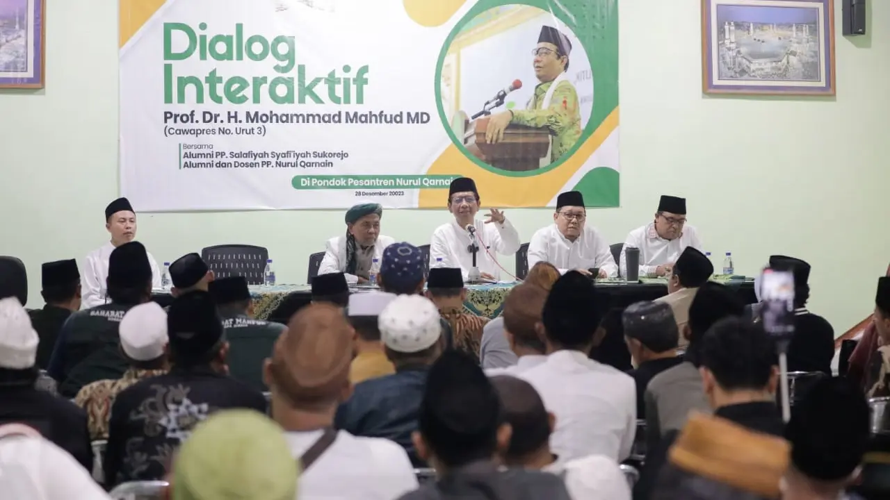Mahfud Md bersilaturahmi ke Ponpes Nurul Qarnain, Desa Balet Baru, Kecamatan Sukowono, Jember, Jawa Timur, Kamis 28 Desember 2023.