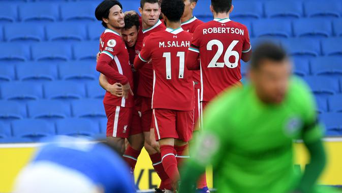Pemain Liverpool rayakan gol ke gawang Brighton (AFP)