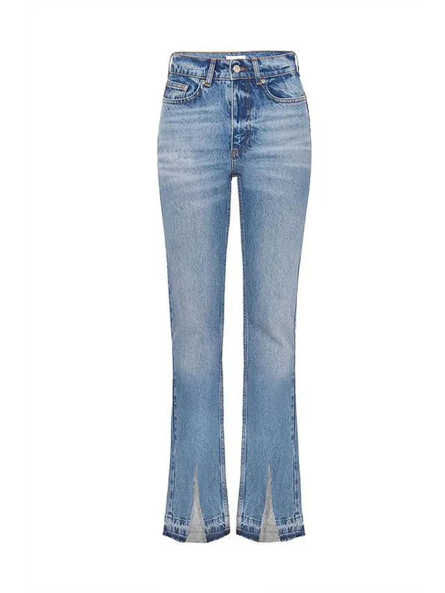 Jauh dari Kesan Bosan, Ini Pilihan Denim yang Penuh Aksi