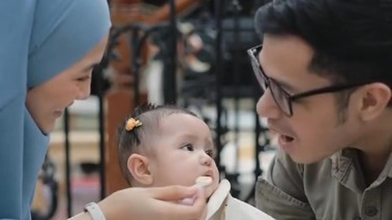 Lucu dan Gemasnya Anak Bungsu Alyssa Soebandono Jajal MPASI Pertama yang Dibuat Sendiri Sang Ibu