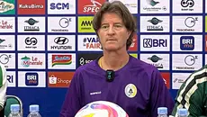 Pelatih PSS Sleman,&nbsp;Pieter Huistra. (Bola.com/Ana Dewi)