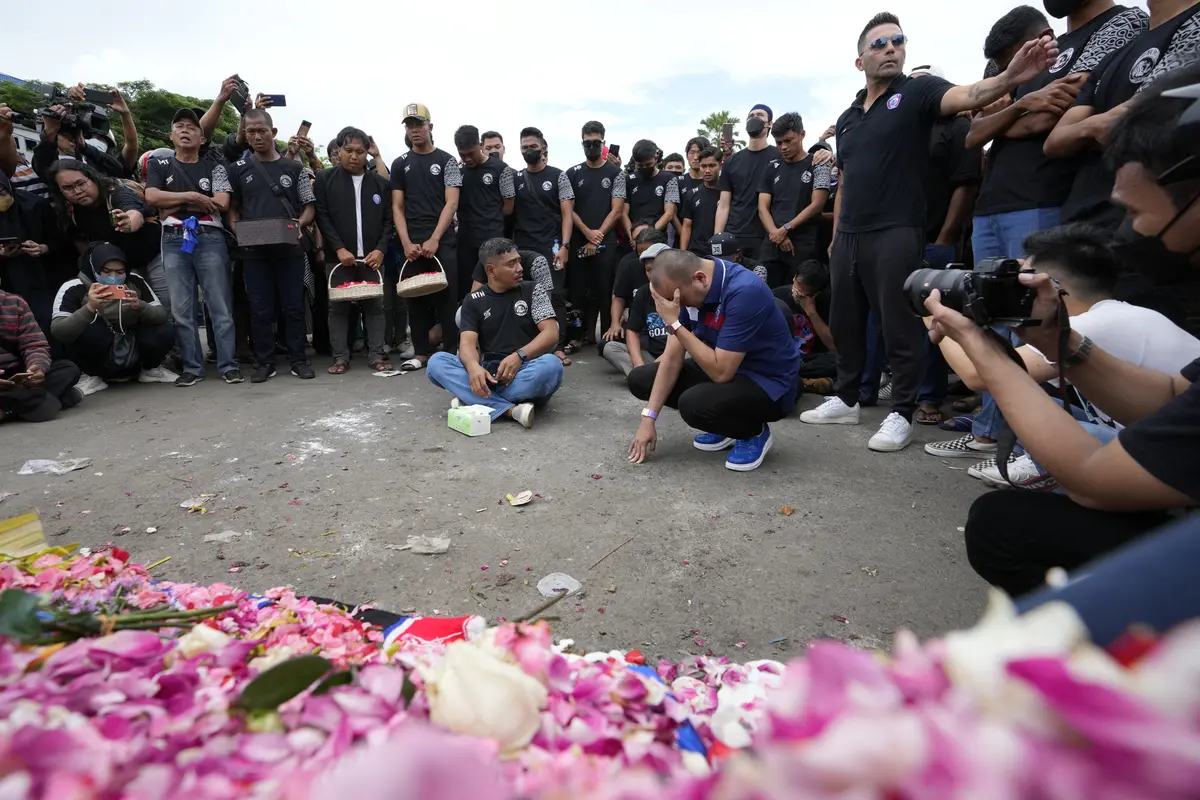Arema Beri Penghormatan untuk Korban Tragedi Kanjuruhan Malang