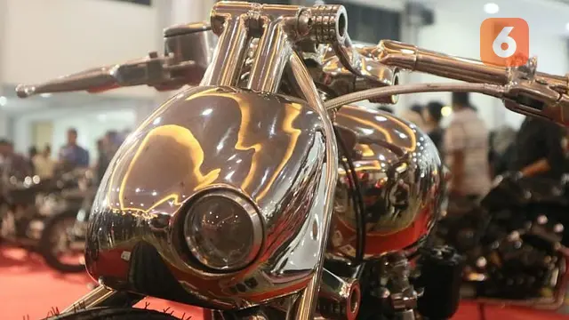Cover lampu kustom dari material stainless steel