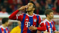 Gelandang Bayern Muenchen, Thiago Alcantara (Reuters/Kai Pfaffenbach)