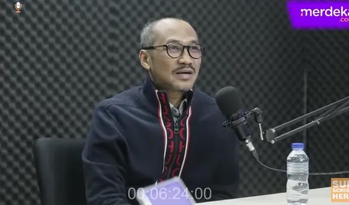 Samad menilai Dewan Pengawas KPK bekerja tidak sesuai dengan semestinya. Menurut dia, Dewas KPK tidak melakukan tupoksinya dengan benar.