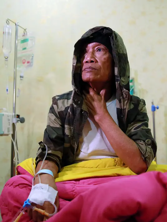 Akibat kelelahan setelah mengisi acara di Balai Sarbini beberapa hari lalu, komedian Tessy harus menjalani perawatan di Rumah Sakit Polri. (Deki Prayoga/Bintang.com)