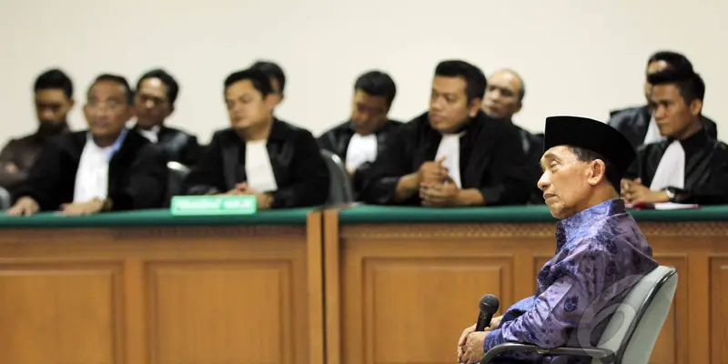 Di Depan Hakim Pengadilan Tipikor, Fuad Amin Keluhkan Penyakitnya