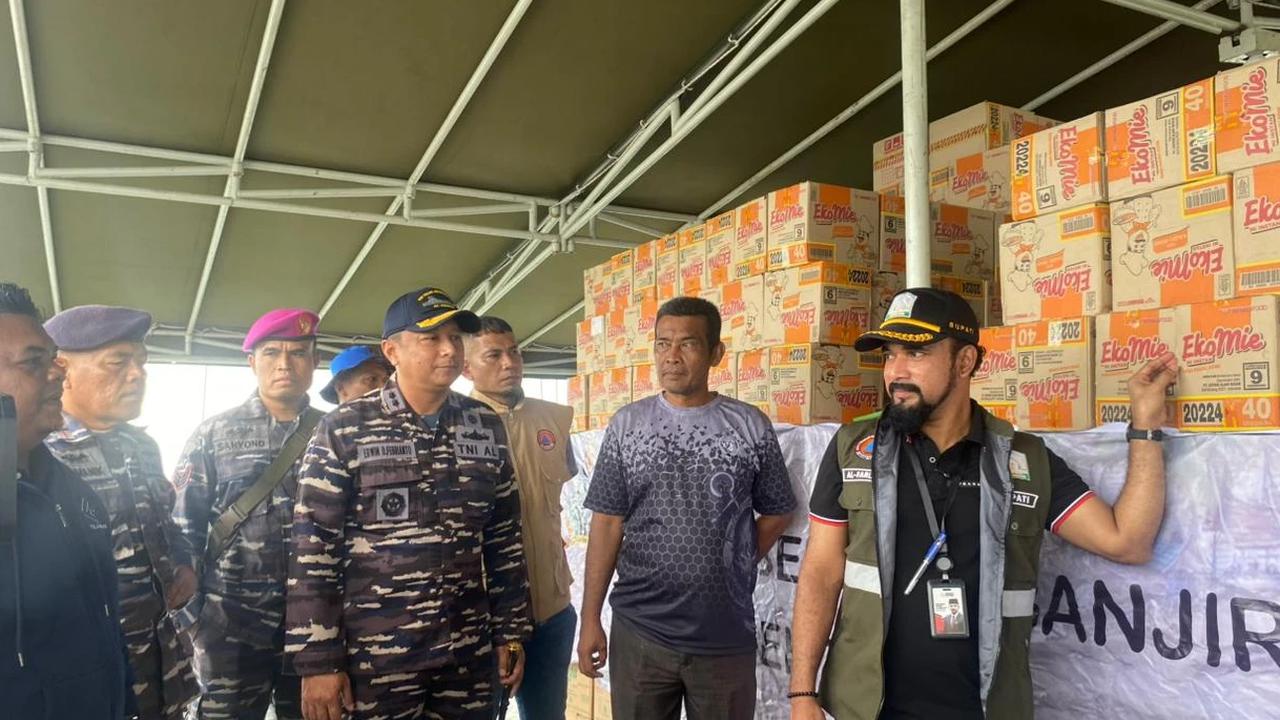 TNI AL salurkan bantuan ke aceh