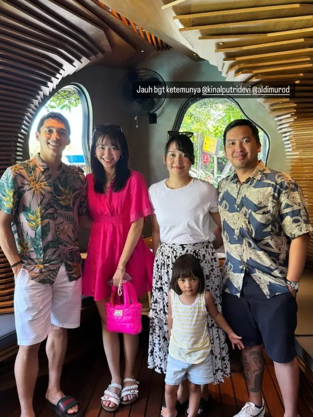 Jonatan Christie dan Shanju Bulan Madu