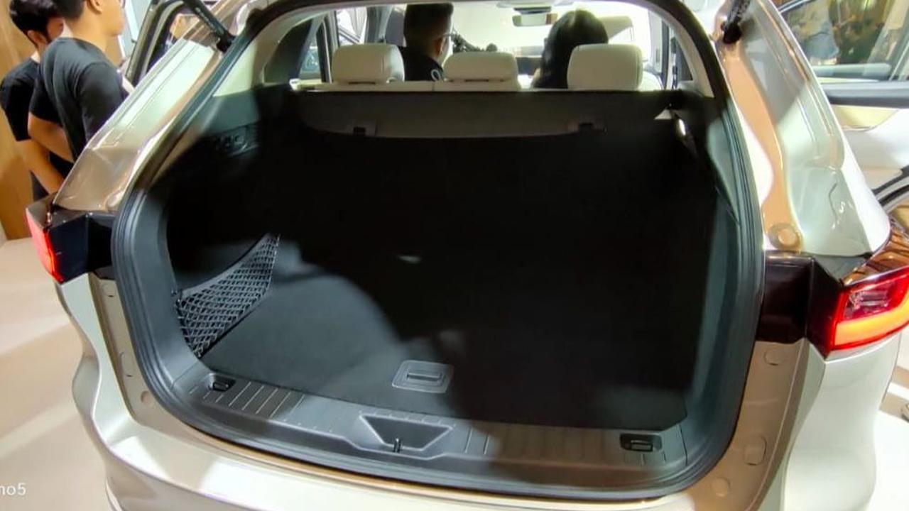 Pintu bagasi elektrik