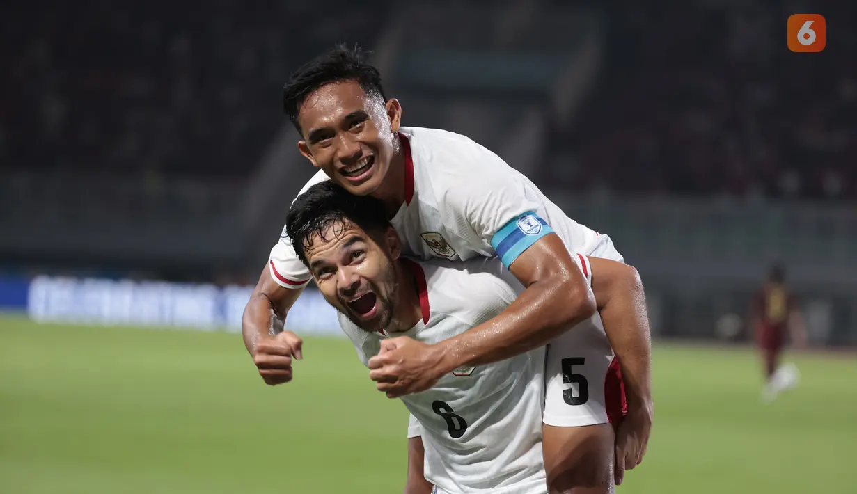 Ekspresi pemain Timnas Indonesia, Sandy Walsh, sesaat setelah mencetak gol ke gawang Kamboja pada laga Grup A Piala AFF 2026 di Stadion Pakansari, Bogor, Jawa Barat, Senin (27/7/2026). Gol Sandy Walsh turut mengantarkan Timnas Indonesia meraih kemenangan 5-1 atas Kamboja pada laga perdana fase grup. (KLY/Budy Santoso)
