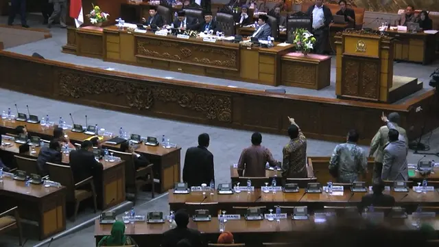 Konflik Internal PPP Dibawa ke Paripurna, Sidang Ricuh