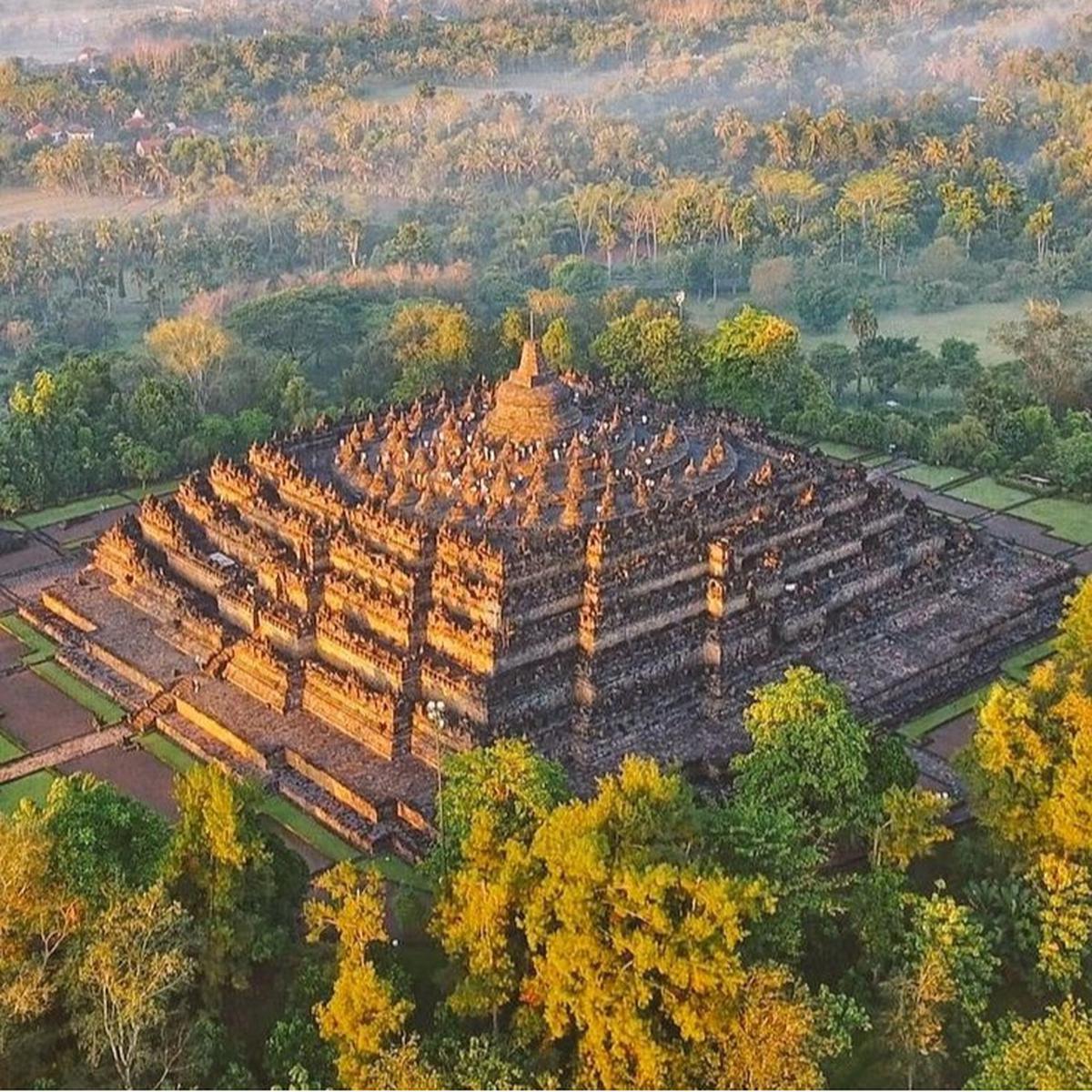 Kemegahan Candi Borobudur