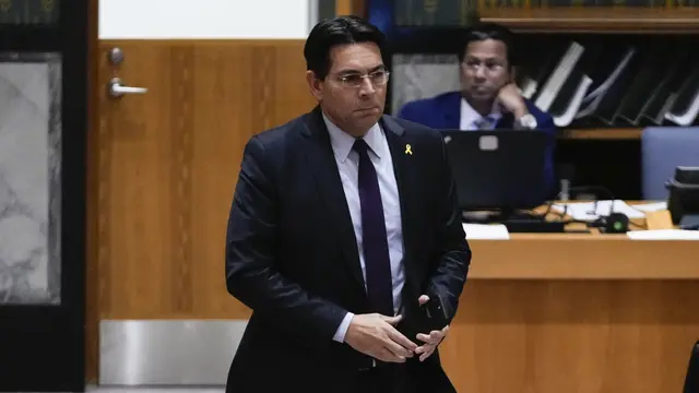 Utusan Israel untuk PBB, Danny Danon, di sidang DK PBB Rabu (25/9/2024) di Markas PBB, New York AS. (AP/Frank Franlin II)