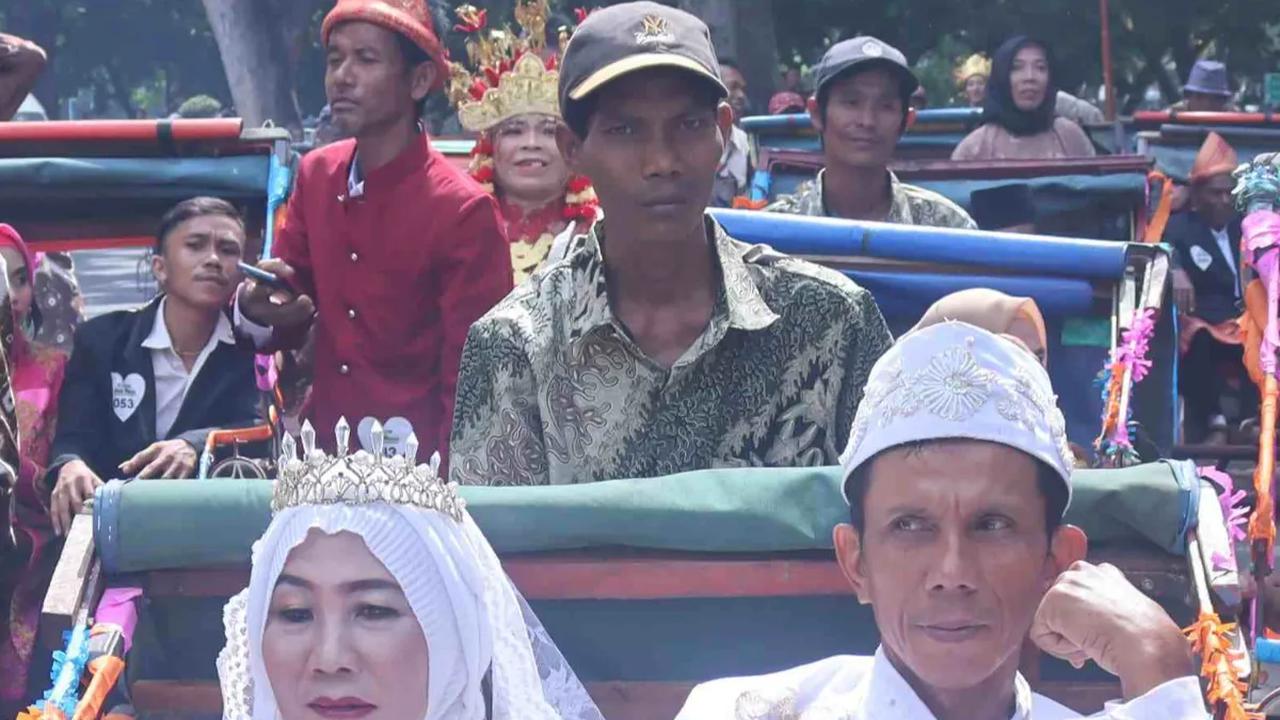 Bak Ratu dan Raja Sehari, 100 Pasangan Nikah Massal Ditawari Bulan Madu di Rumah Wali Kota Palembang