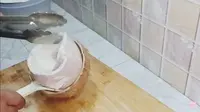 9 Manfaat Daging Kelapa Muda bagi Tubuh yang Jarang Diketahui