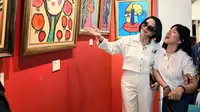 Perjalanan Gadis Dharsono Lahirkan Karya Lukis, Satu Goresan Kuas bak Angkat Barbel 5 Kg