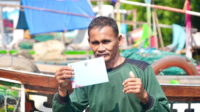 Masyarakat dari berbagai profesi menerima undangan acara pada 17 Agustus di Istana Merdeka