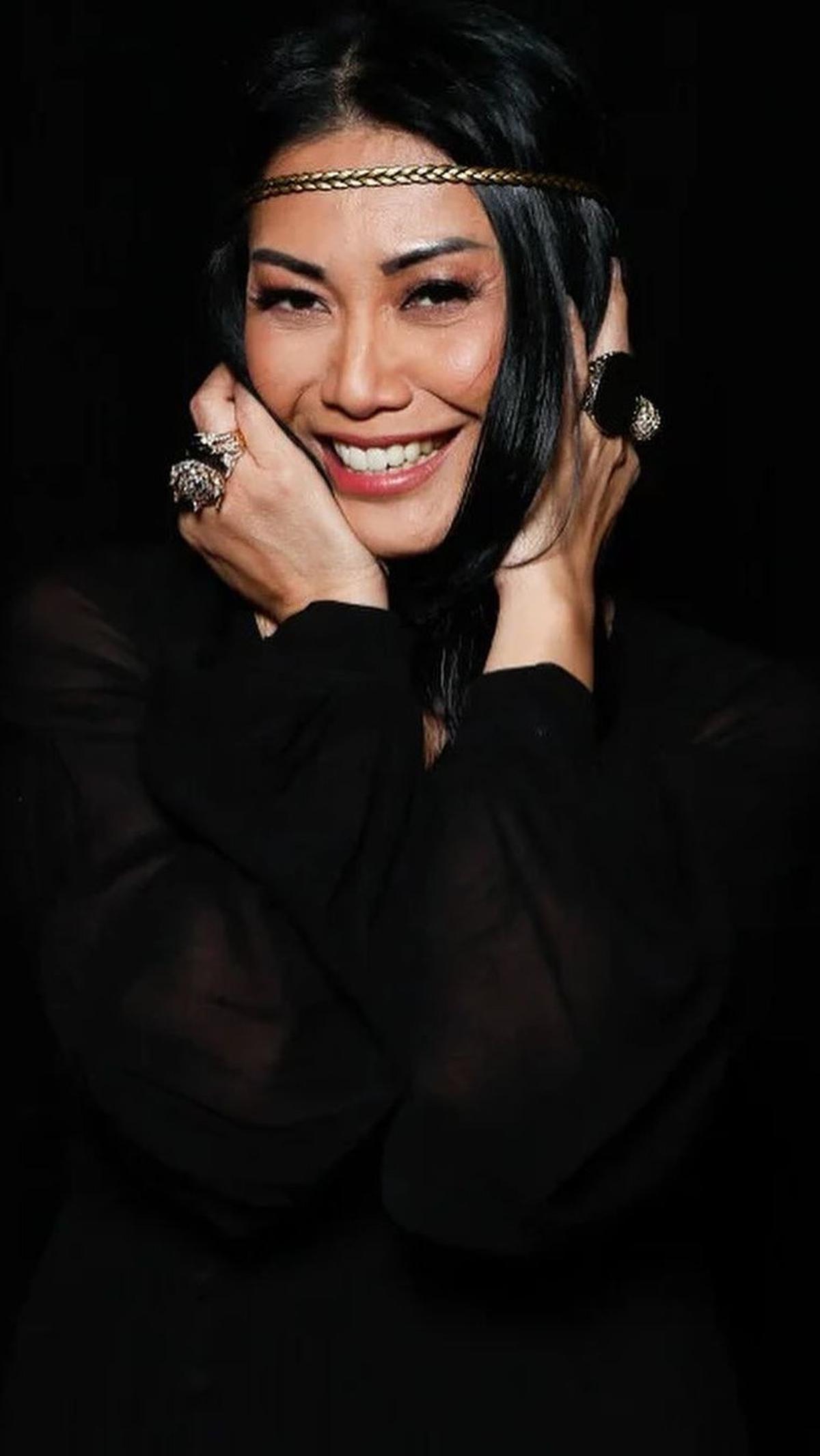 Anggun C. Sasmi <br>