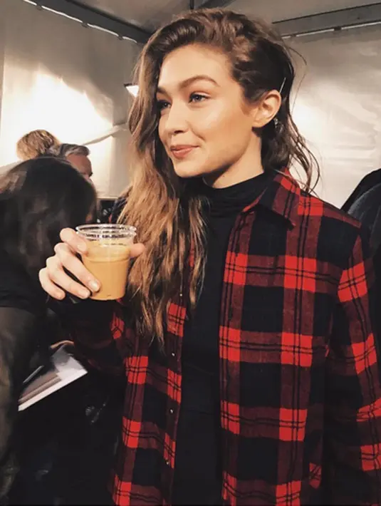 Beberapa hari lalu, tepatnya di tanggal 23 April 2017 Gigi baru saja berulang tahun. Genap berusia 22 tahun, Gigi mendapat hadiah spesial dari kekasihnya, Zayn Malik.  (Instagram/Gigihadid)