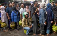 Cerita Pedagang UMKM di Jakarta, Rela Keliling hingga Satu Kilometer dan Antre Demi Dapatkan Elpiji 3 Kilogram