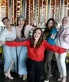 Setelah sampai di Tanah Air, Ashanty langsung kumpul dengan geng arisan Sugar Mama. Dalam geng tersebut terlihat ada Maia Estianty dan Nafa Urbach. [Instagram/maiaestiantyreal]