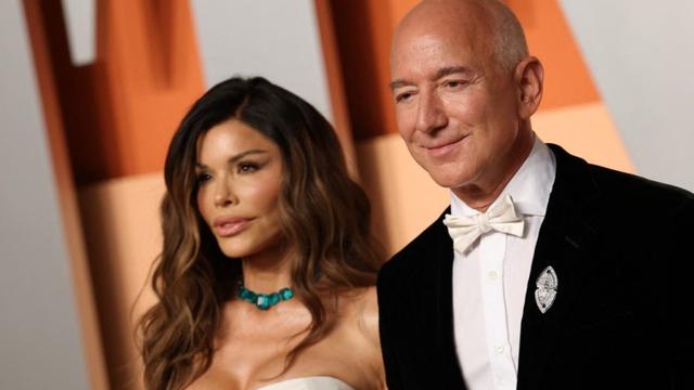 Jeff Bezos dan Lauren Sanchez Siap Menikah di Kapal Pesiar di Italia Musim Panas 2025.  (Michael Tran/AFP)