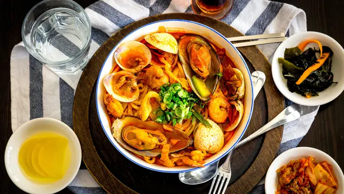 [Fimela] Ilustrasi Masakan Korea