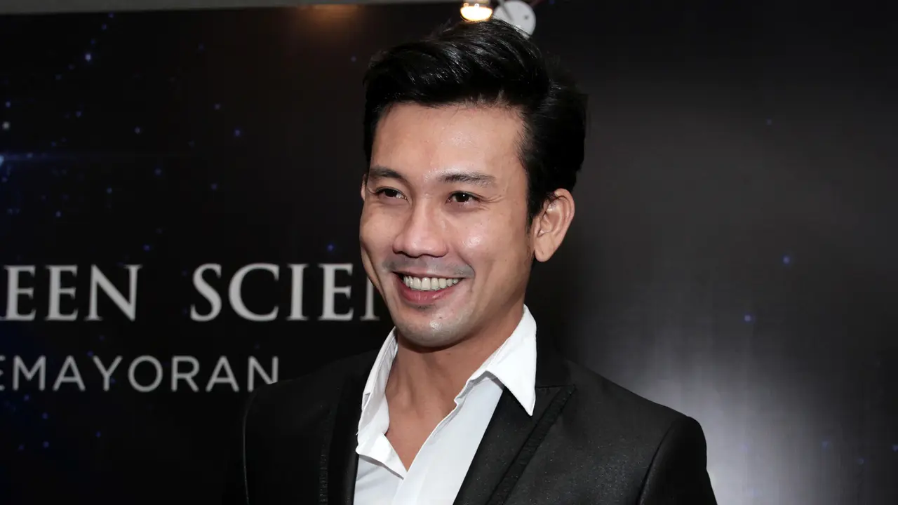 Denny Sumargo