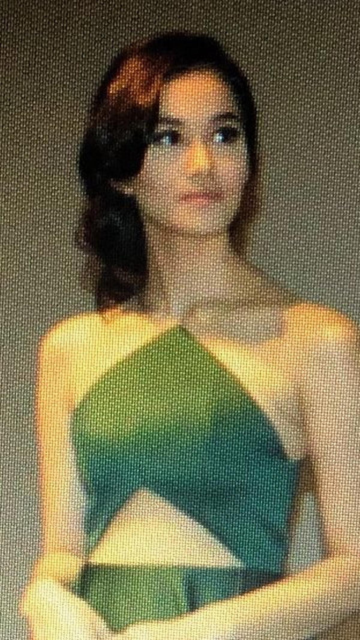 Karier Mentari dimulai saat dirinya terpilih menjadi model gadis sampul majalah Gadis. Pengalaman menyenangkan itu dilaluinya pada tahun 2011.