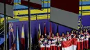 Tim bulutangkis putri Indonesia naik podium saat menerima medali perak pada SEA Games 2019 di Muntinlupa Sports Complex, Manila, Selasa (3/12). Indonesia kalah 1-3 dari Thailand. (Bola.com/M Iqbal Ichsan)