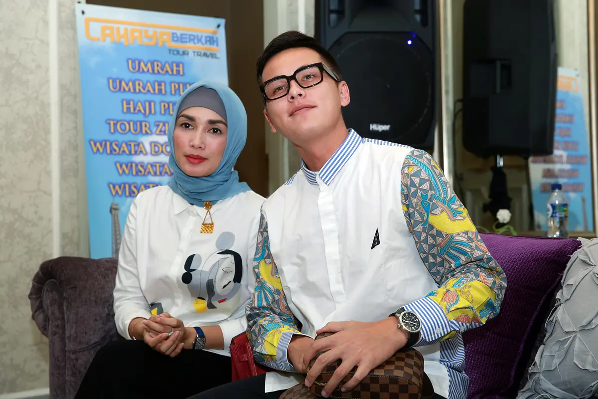Ussy Sulstyawati dan Andhika Pratama