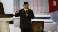 Capres nomor urut 02 Prabowo Subianto memaparkan visi misi dalam debat keempat Pilpres 2019 di Hotel Shangri-La, Jakarta, Sabtu (30/3). Debat kali ini mengangkat tema tentang ideologi, pemerintahan, pertahanan dan keamanan, serta hubungan internasional. (Liputan6.com/JohanTallo)