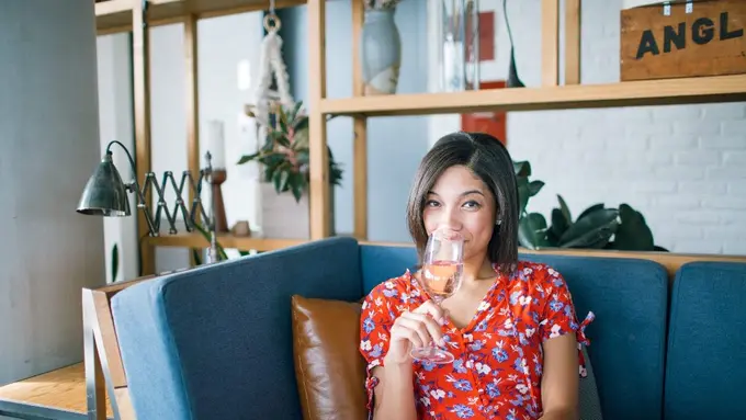 Ilustrasi Relationship Female