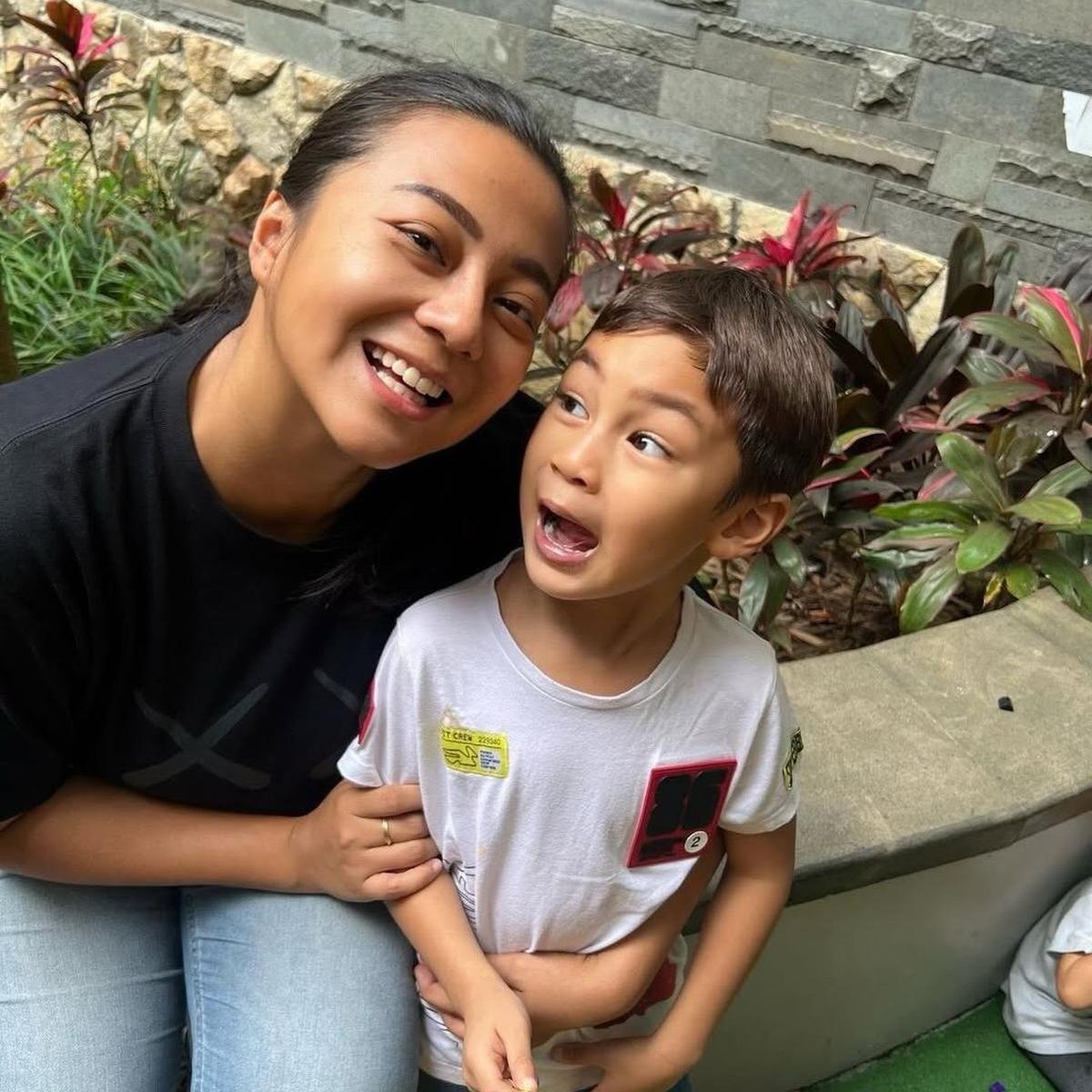 6 Potret Cantik Natural Chelzea Adik Paula Verhoeven Bareng Kiano dan Kenzo, Akhirnya Bisa Bertemu Setelah Sekian Lama