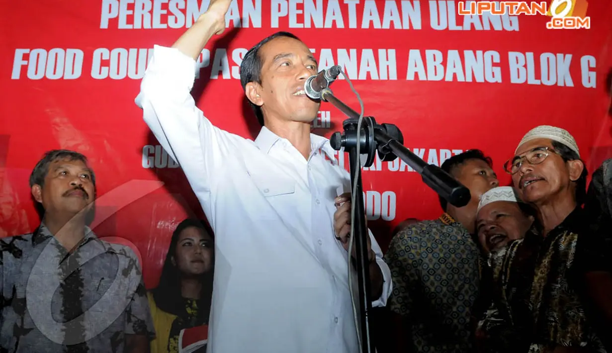 Gubernur DKI Jakarta Joko Widodo meresmikan food court Blok G Tanah Abang, Senin (14/04/2014) (Liputan6.com/Herman Zakharia).
