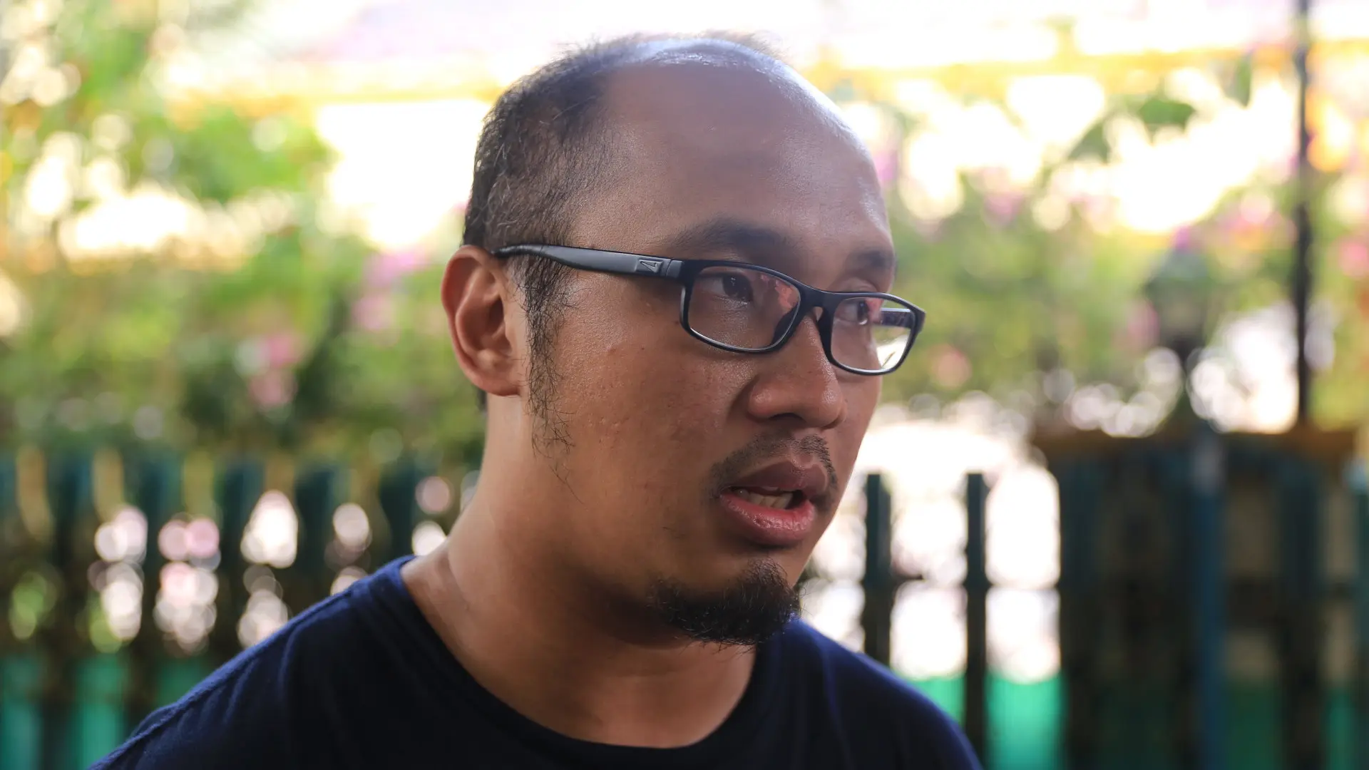 Agung, putra pelawak Cahyono menceritakan tentang wafatnya sang ayah. (Adrian Putra/Bintang.com)