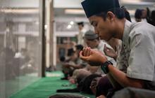 Cara Mengamalkan Sholawat Mansub, Lengkap Beserta Keutamaannya