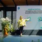 Direktur Corporate Affairs PT Nestlé Indonesia, Sufintri Rahayu bersama Ketua Umum TP PKK Pusat yang diwakili oleh Ketua Bidang Penguatan Ketahanan Keluarga TP PKK Pusat, Dr. Ir. Ai Dariah melakukan peresmian program “100 Hari Pendampingan Gizi”. (Foto: Istimewa)