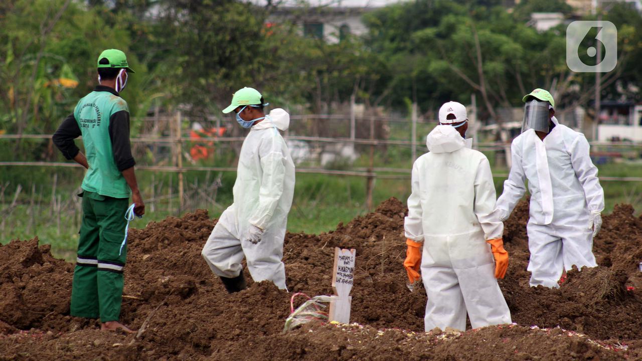 Kesunyian Pemakaman Pasien Covid-19