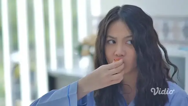 Perankan Karakter Ganda, Ini 7 Potret Aisyah Aqilah dalam Sinetron Janet & Jamilah