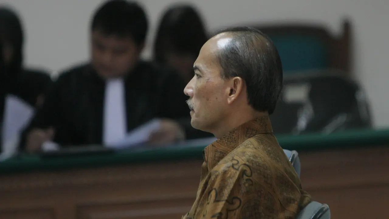 [FOTO] Mengacu Undang-undang BI, Budi Mulya Kebal Hukum?