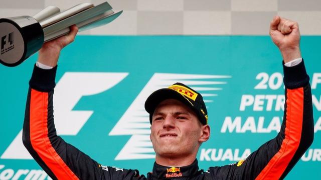 Max Verstappen, Ferrari, Mercedes, F1