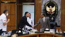 Ketua PSSI, Mochamad Iriawan bersama Ketua TGIPF, Mahfud MD. (PSSI).