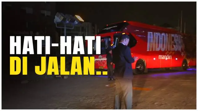 VIDEO: Momen Para Pemain Timnas Indonesia Meninggalkan Hotel dan Berangkat Menuju Bahrain