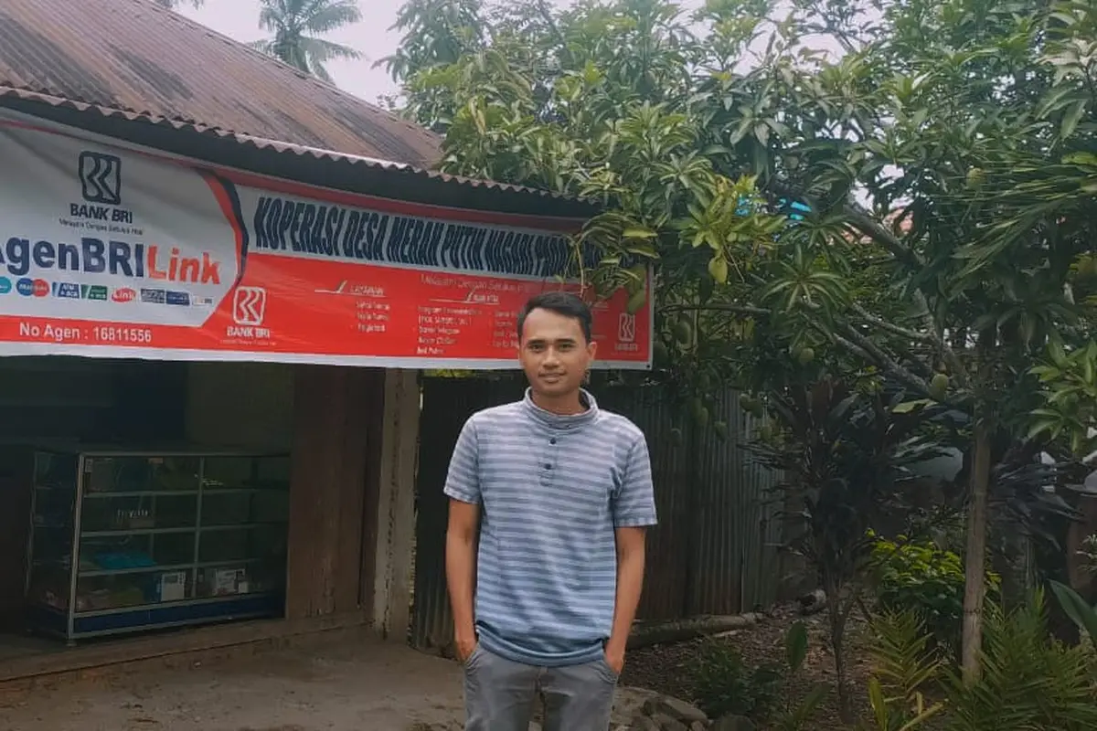 BRI Perkuat Inklusi Keuangan Lewat AgenBRILink Koperasi Merah Putih di Padang Mantinggi