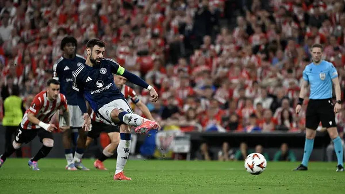 Plot Twist: Agen Negosiasi sampai Larut Malam di Riyadh, Bruno Fernandes Makin Dekat ke Al Hilal?