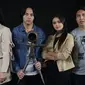  Pemain film Jailangkung saat mengunjungi kantor Liputan6.com di SCTV Tower, Jakarta, Senin (8/5). (Liputan6.com/Fatkhur Rozaq)