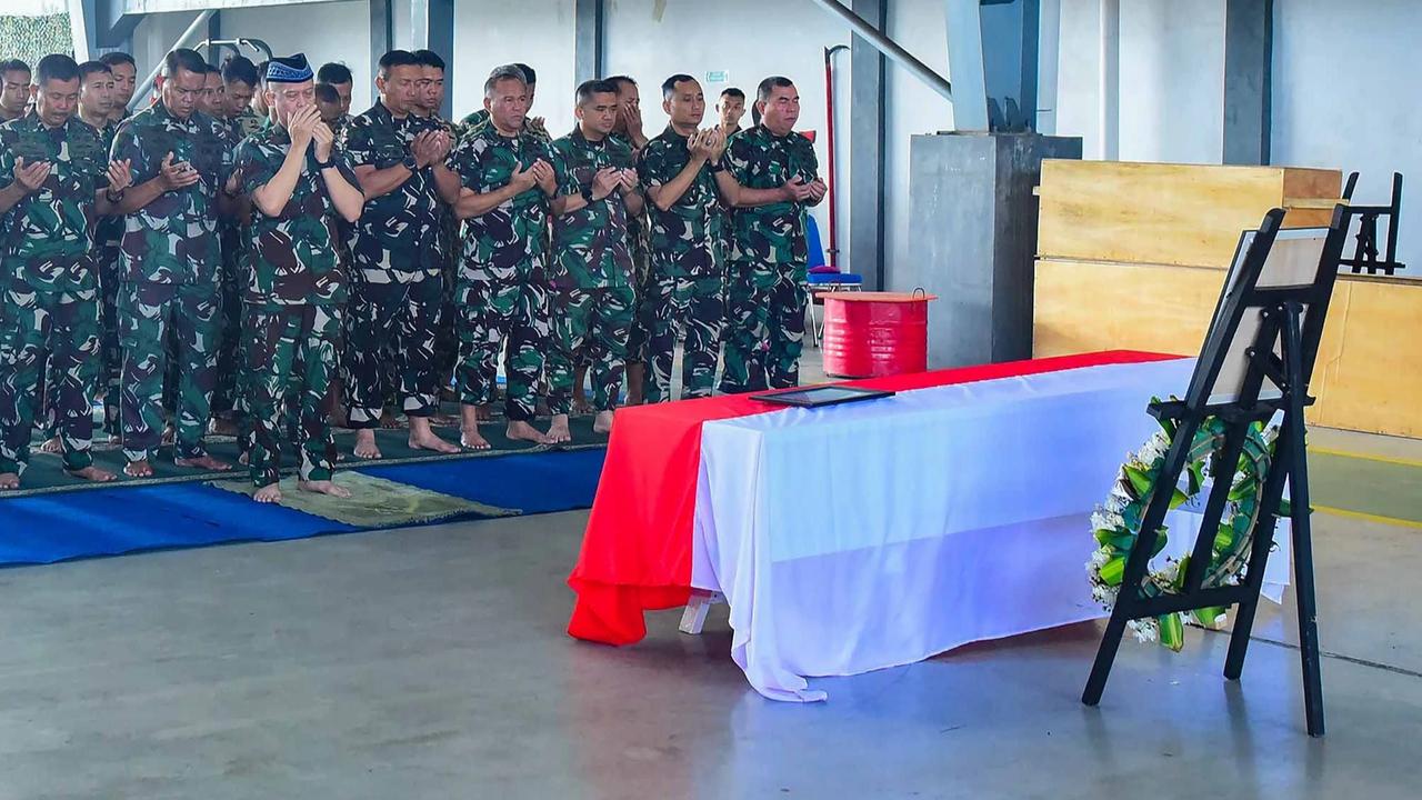FOTO: TNI AL Kembali Laksanakan Pelepasan Jenazah Prajurit Marinir