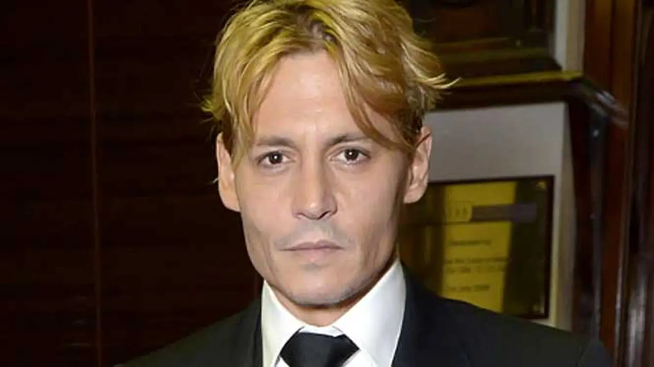 johnny-depp-131022b.jpg